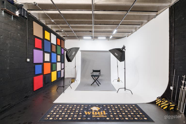  24/7 Multi-Sets w/ Fitness Set + Cyc Wall + Color Lights 