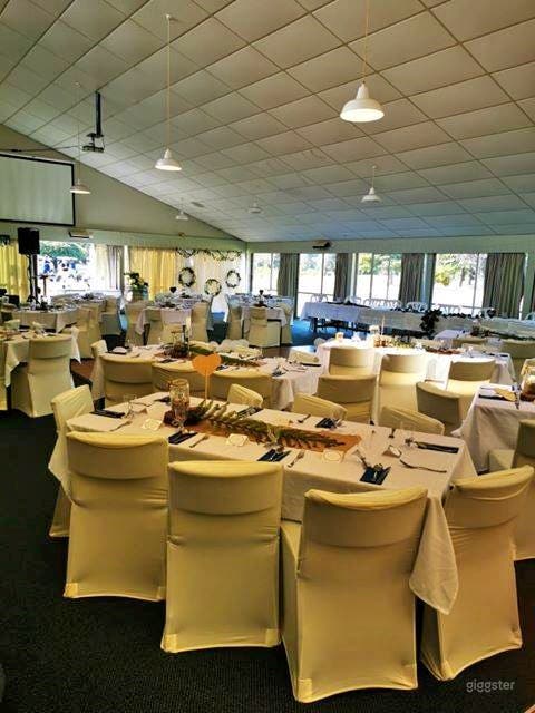 Exquisite Café in Golf Club Estate Photo 1