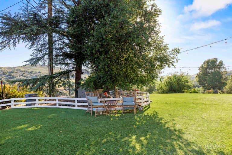  Spacious Ranch Backyard with Canyon Overlook 