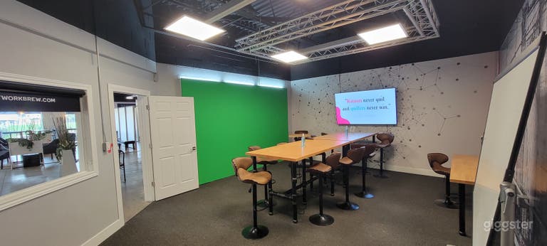  The presentation theatre comes with a green screen for easy editing of content. 