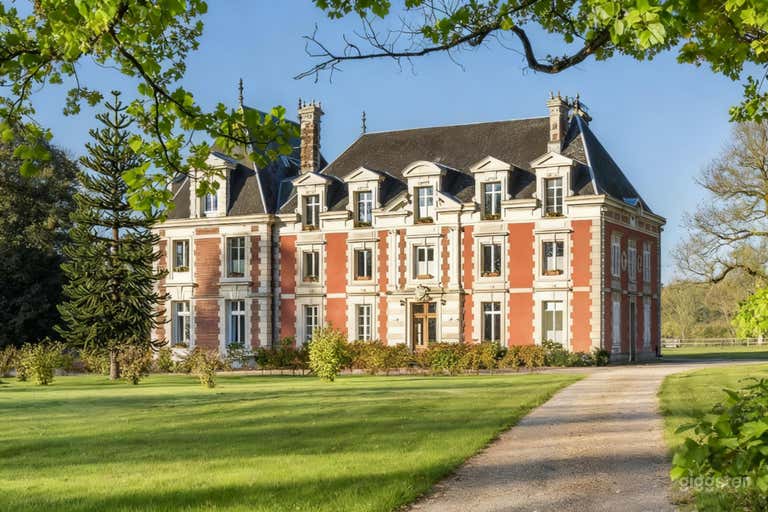 Château Français avec Piscine, Orangerie & Parc - Film & Tournage 