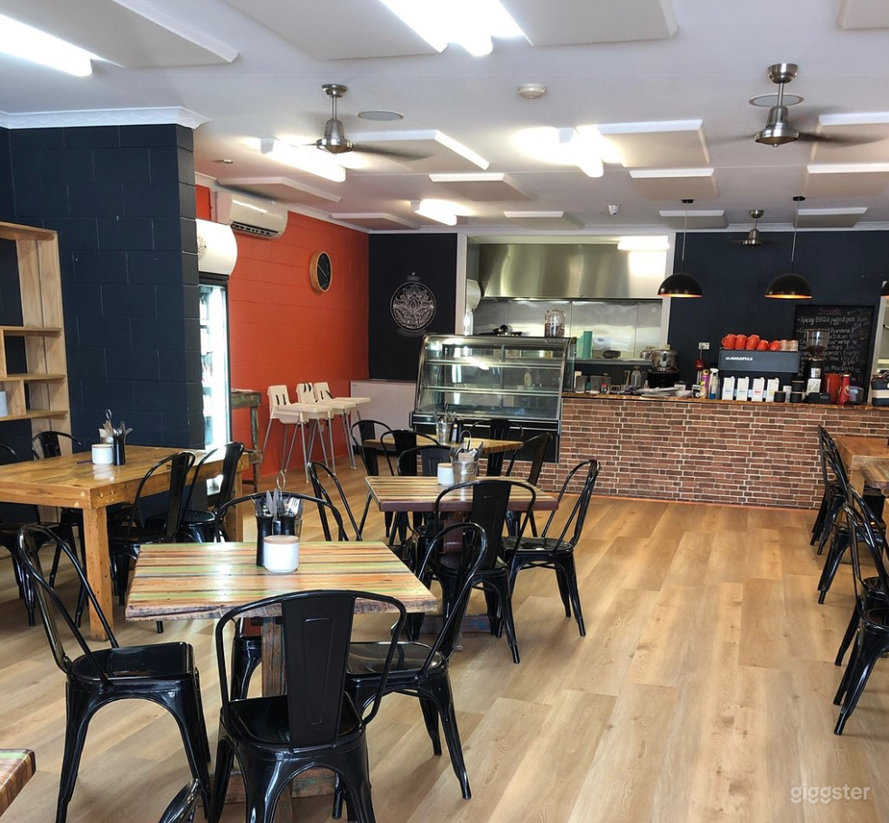 ENTIRE CAFE (Indoor + Outdoor) Photo 3