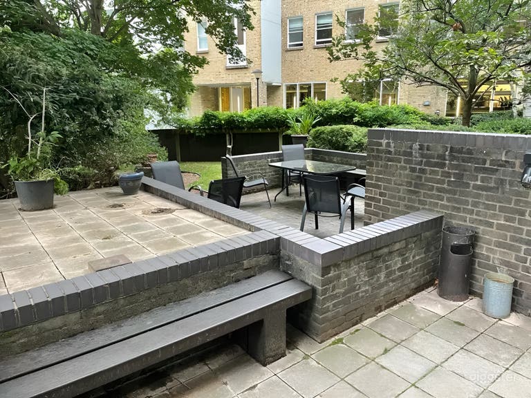  The Garden 
