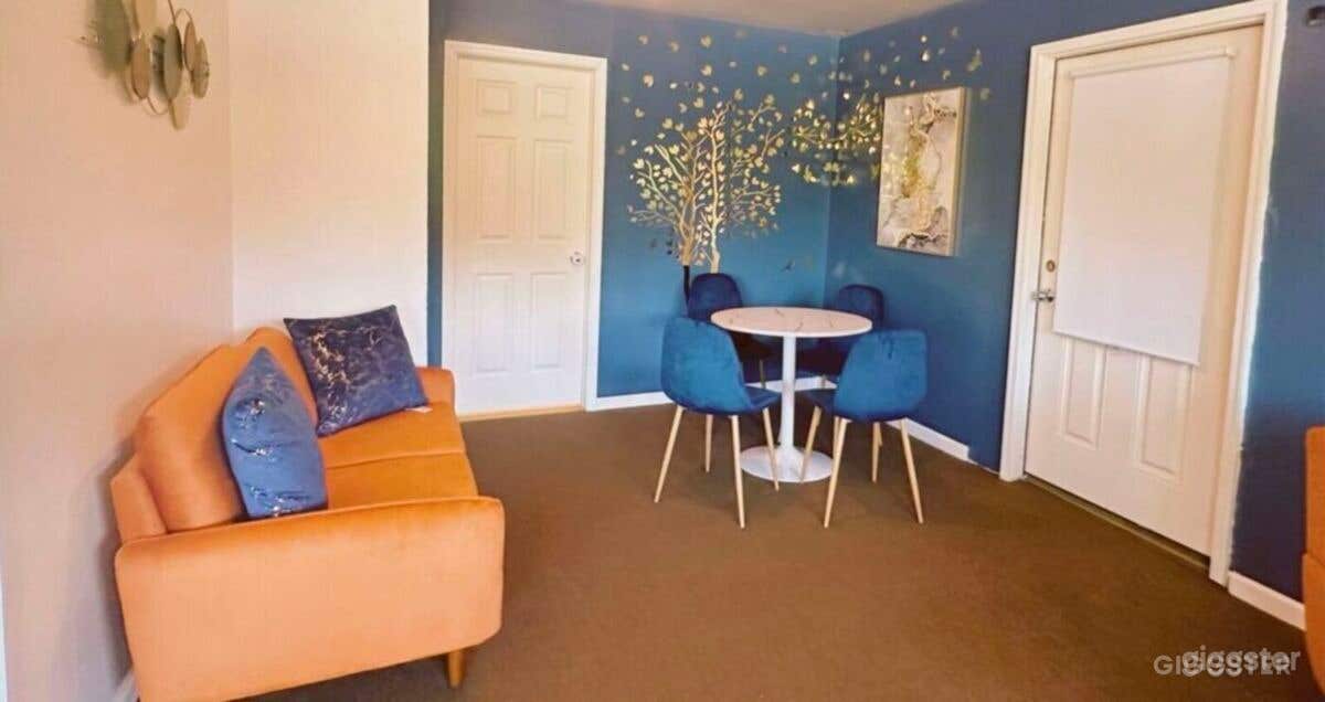 Modern Elegance ideal Space Photo 3