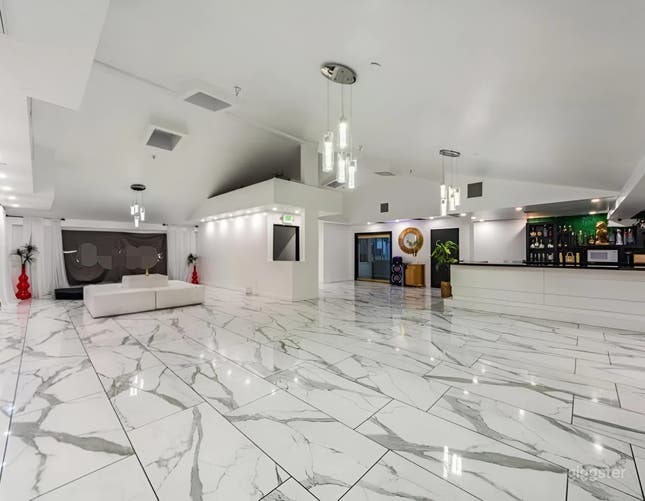 Private Luxury Penthouse Event Space with Plenty of Parking | Rent this ...