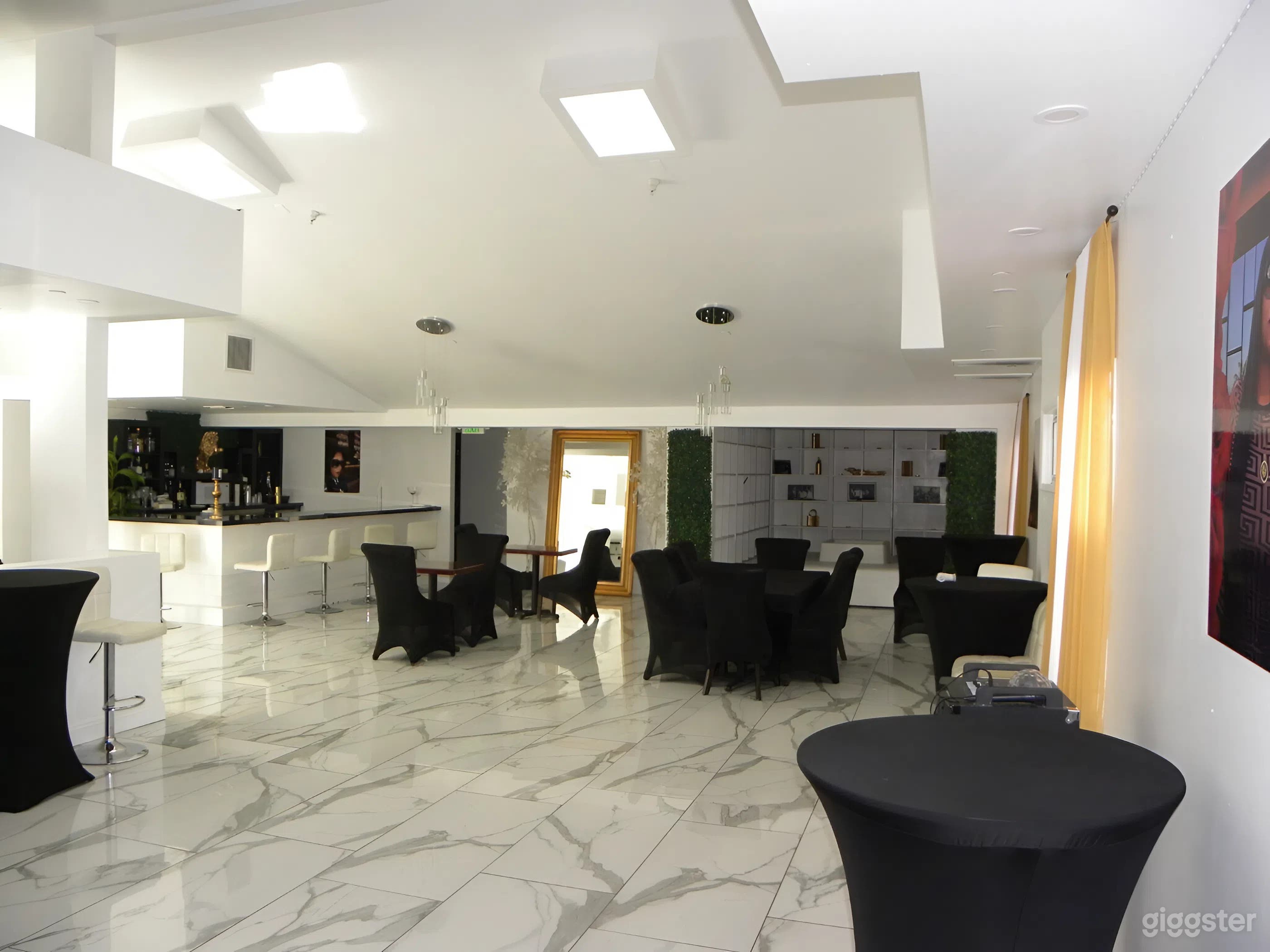 Private Luxury Penthouse Event Space with Plenty of Parking Photo 4