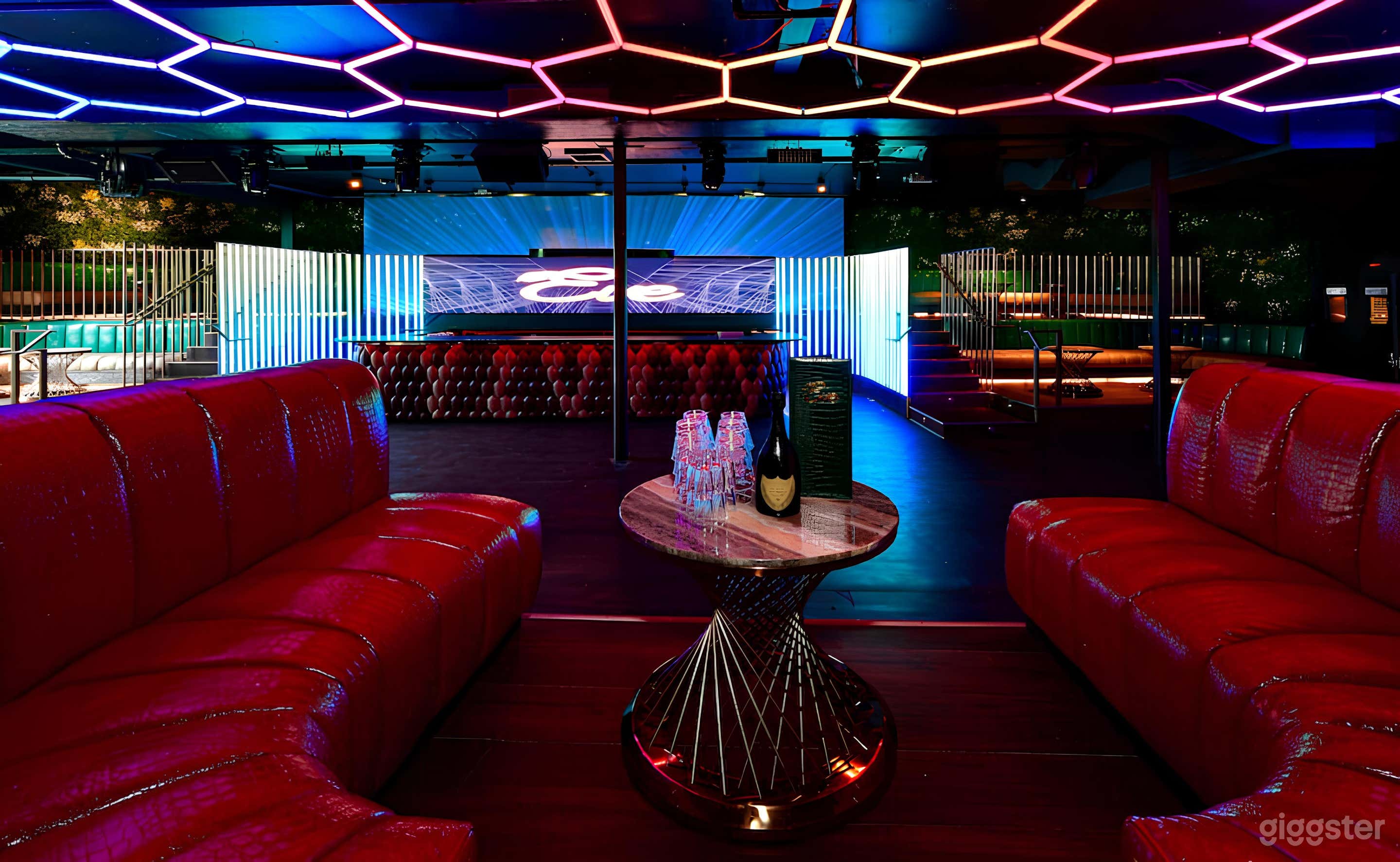 Stylish Urban Event Space in SoMA Photo 2