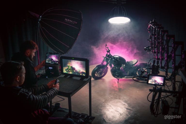  Speed Motion Video / Photography Studio 