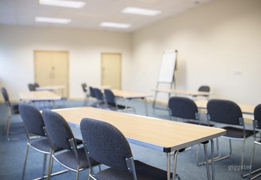 Booth Room with a Relaxed Environment Setting Photo 2