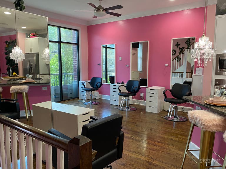  Salon de beauté Barbie rose 