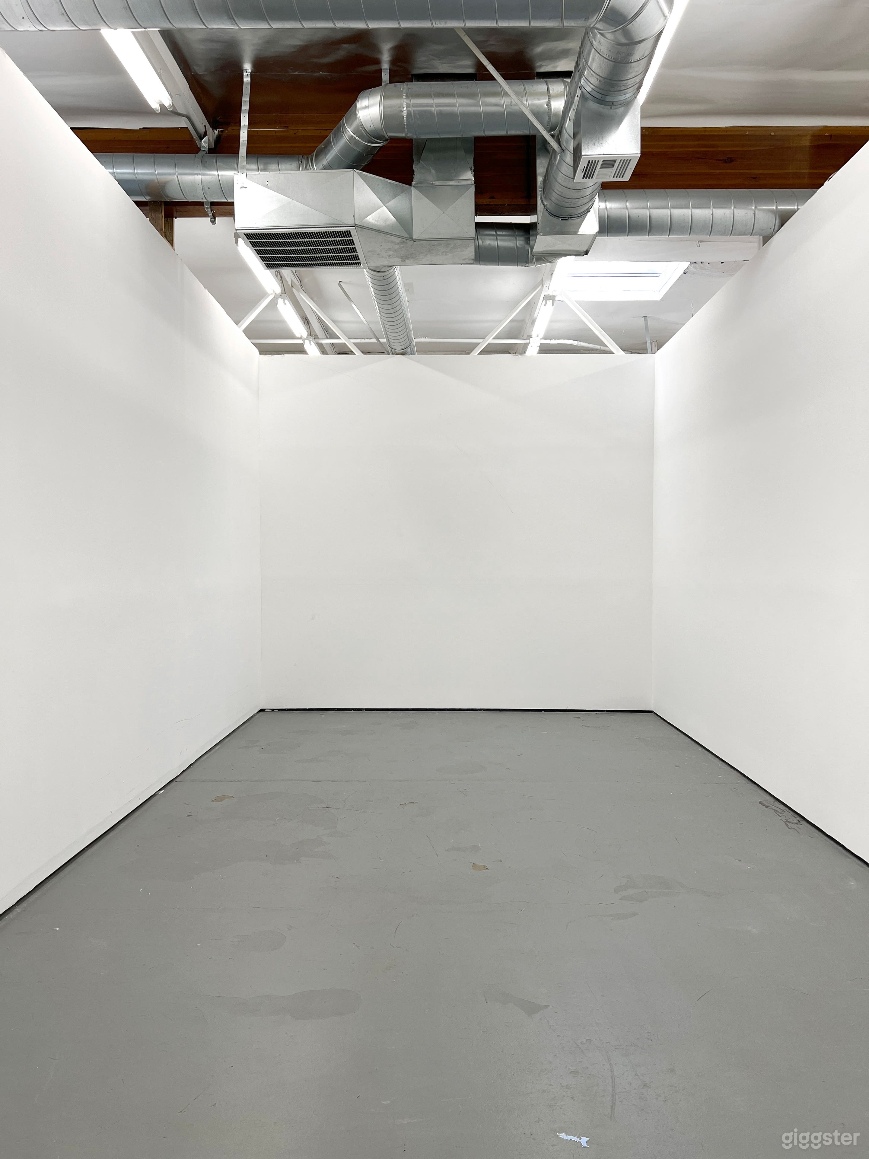 Downtown Arts District Art Studio Photo Studio Photo 2