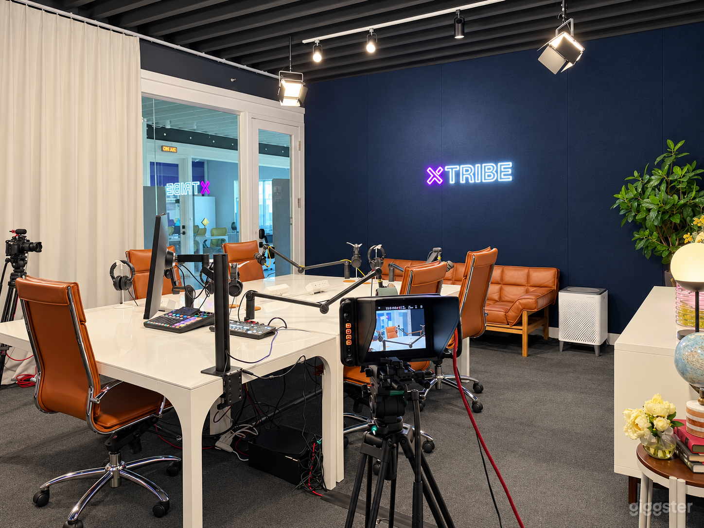 Professional, Live Stream Podcast Studio Photo 3