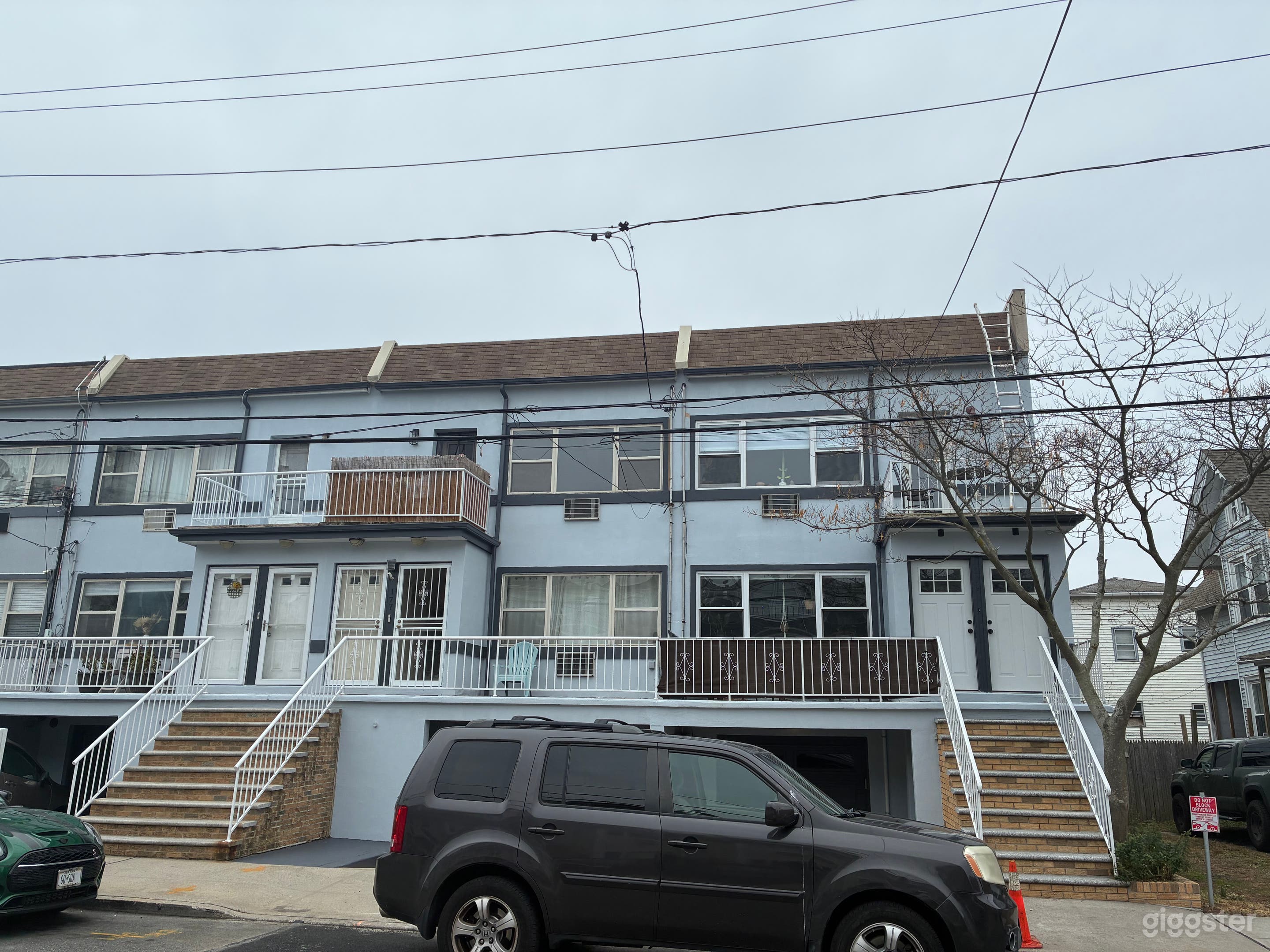 Colorful Beach Apartment Photo 1