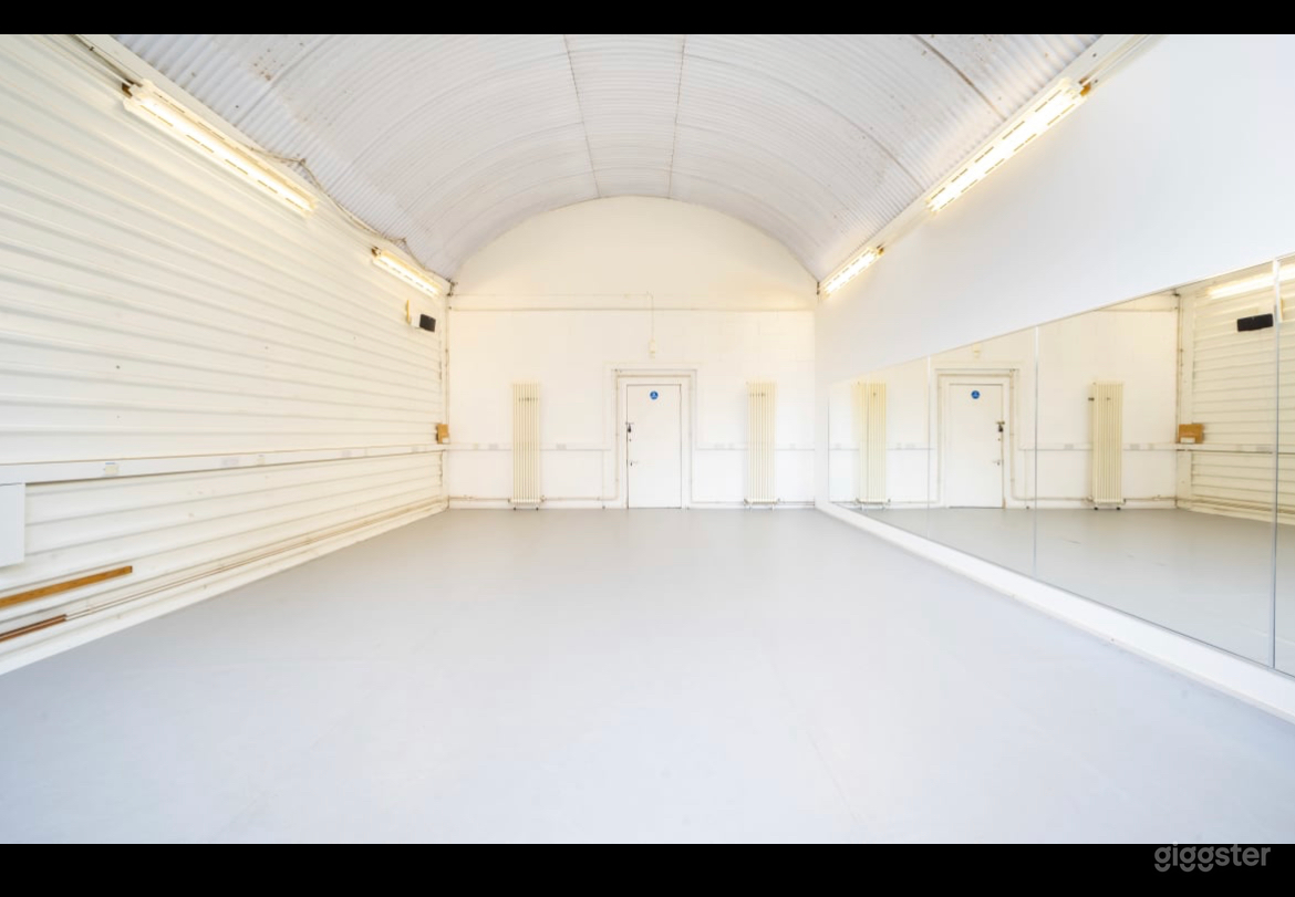 Bright Dance Studio. - Studio I Photo 1