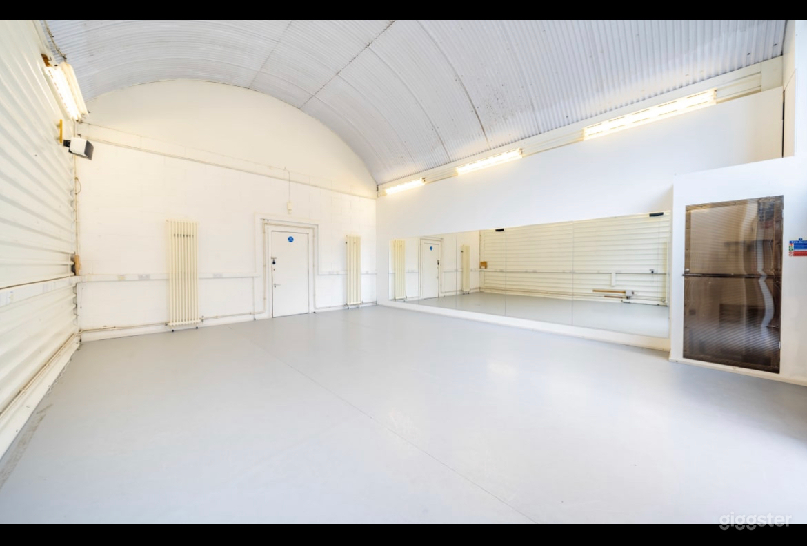 Bright Dance Studio. - Studio I Photo 3