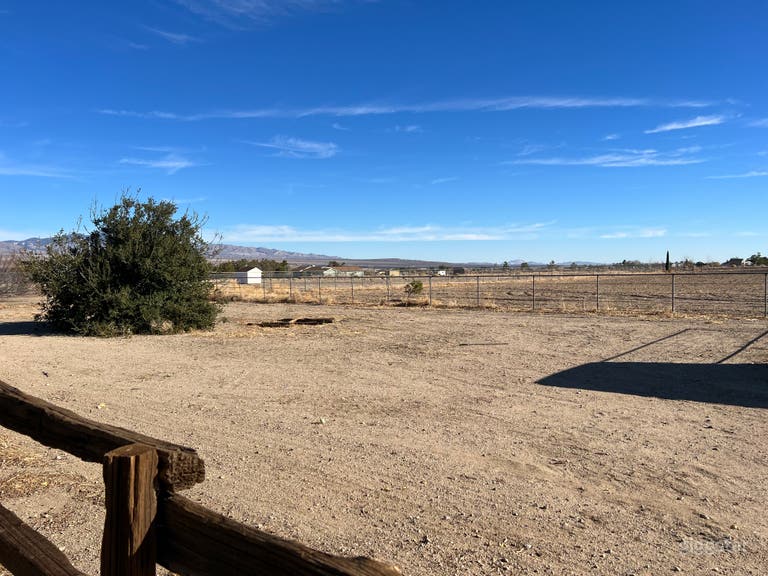  Wide open 5 acres Desert Ranch 