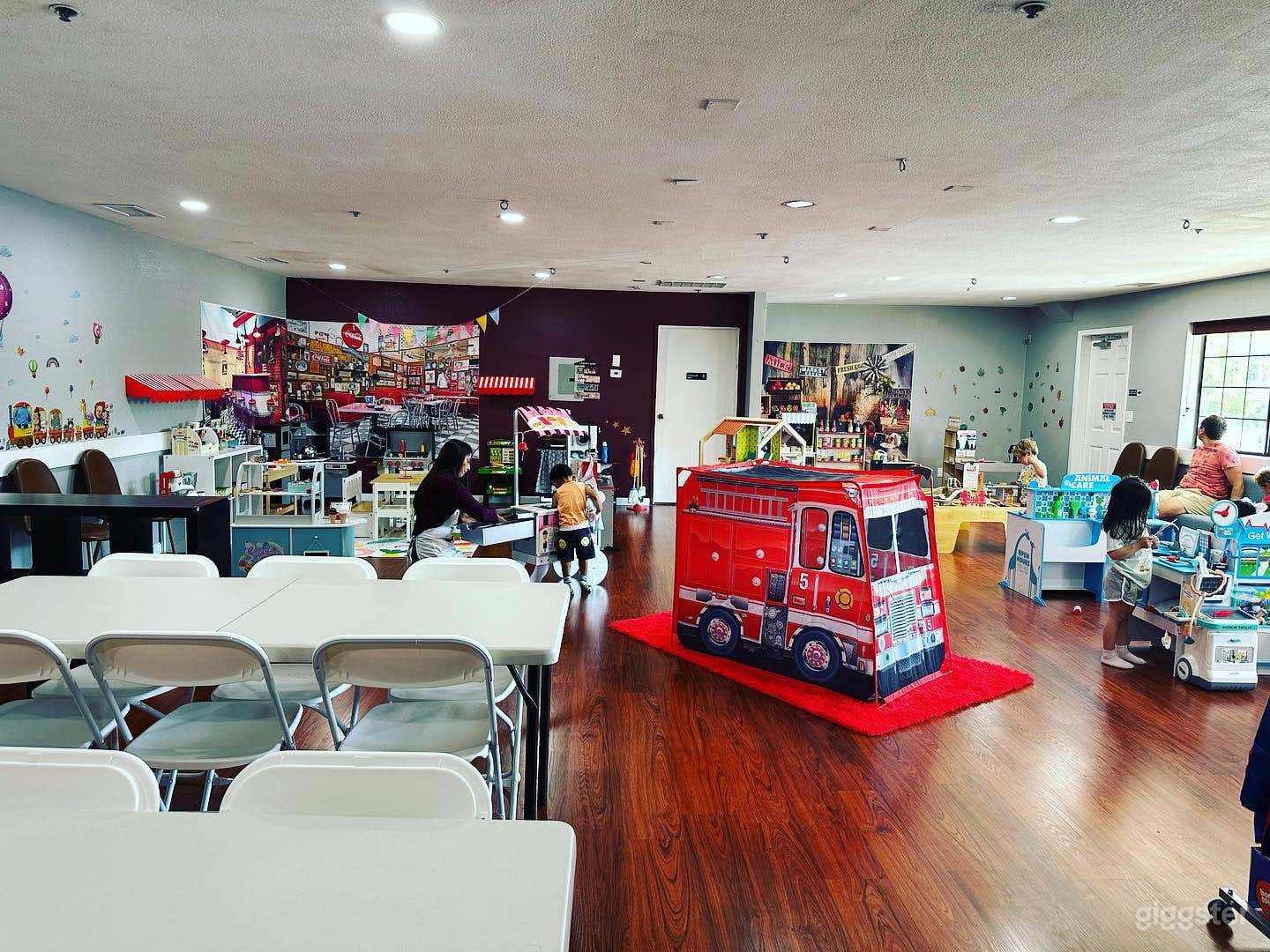 Family-Friendly Event &amp; Filming Location Photo 4