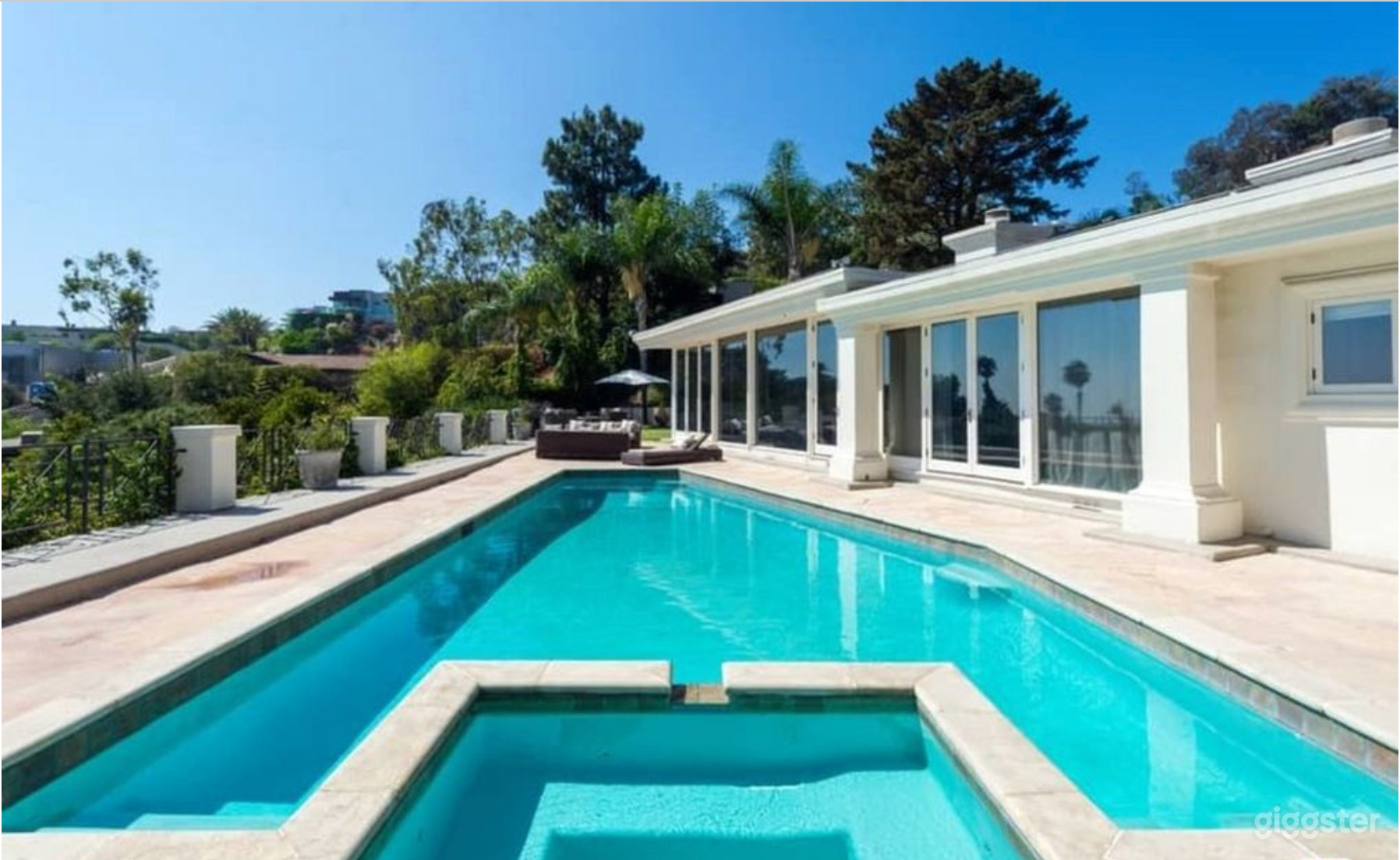 Elegant Hollywood Hills with Skyline City Views Photo 1