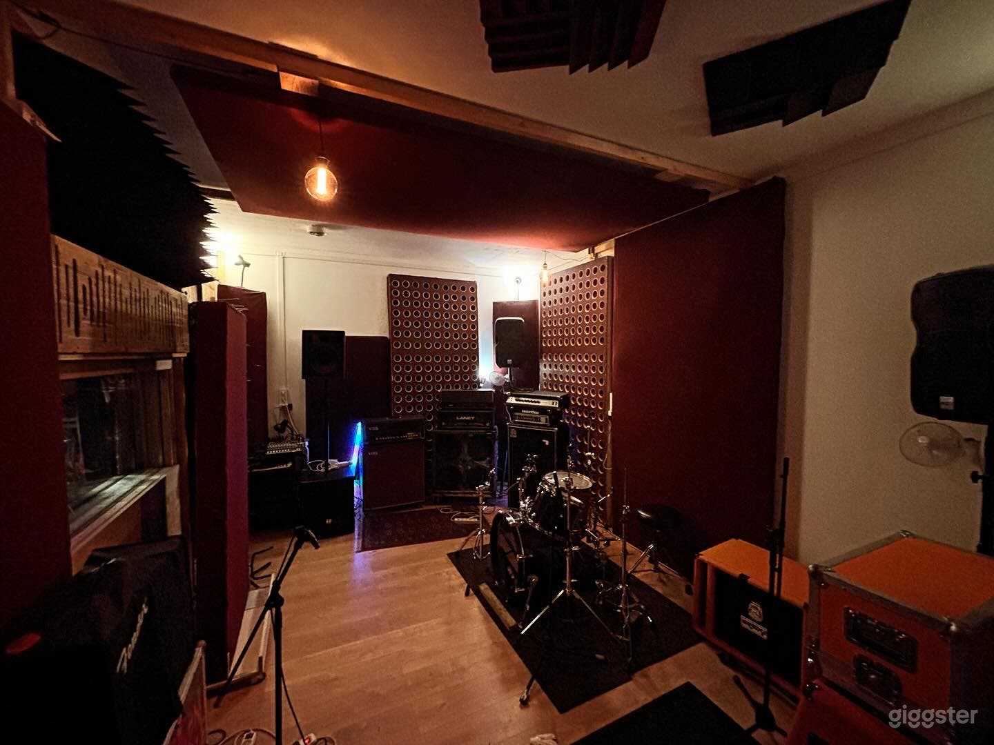 Photo de Studios d'enregistrement et de répétition boutique à Pantin 4