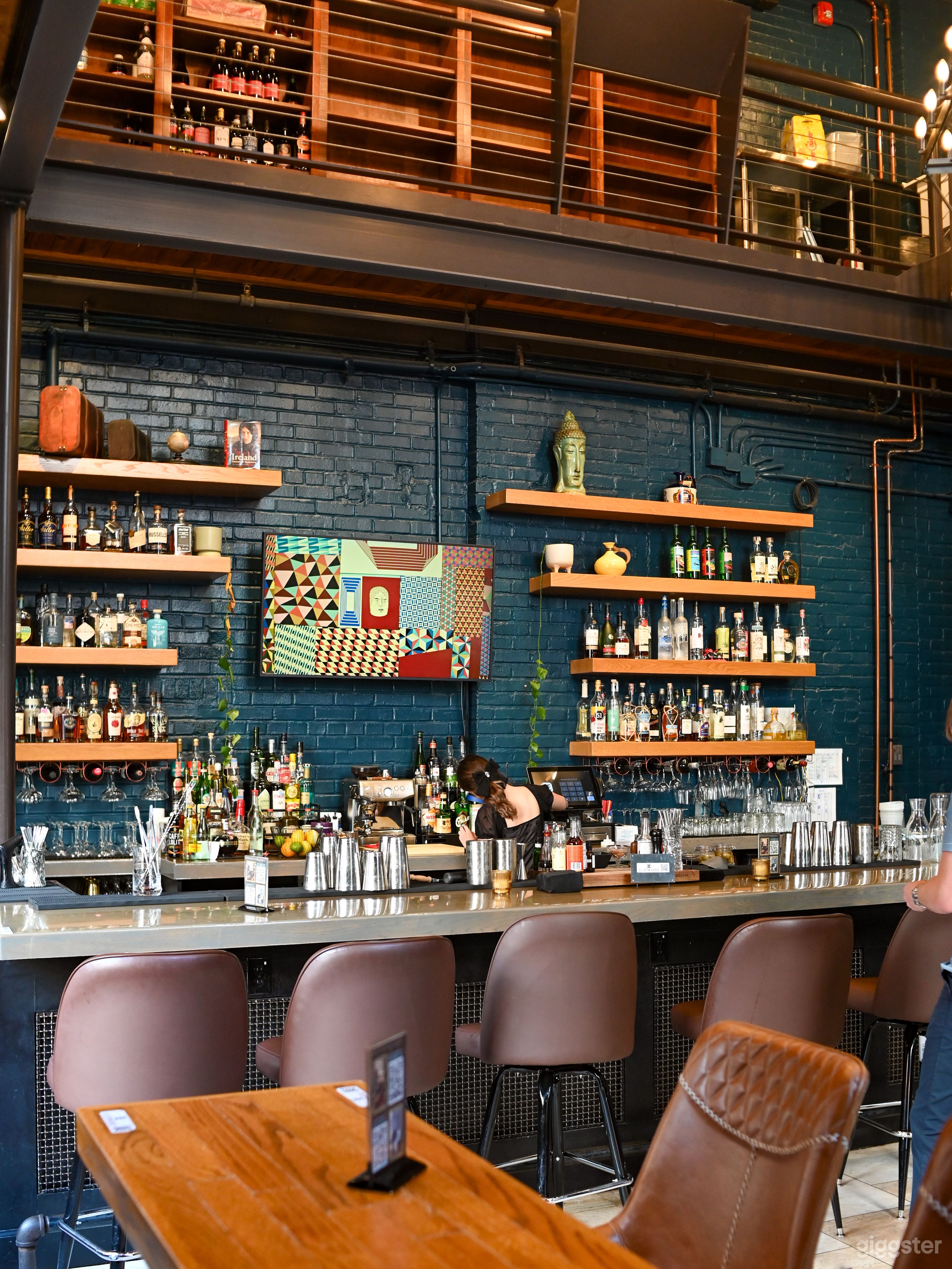 Cocktail Bar Photo 2