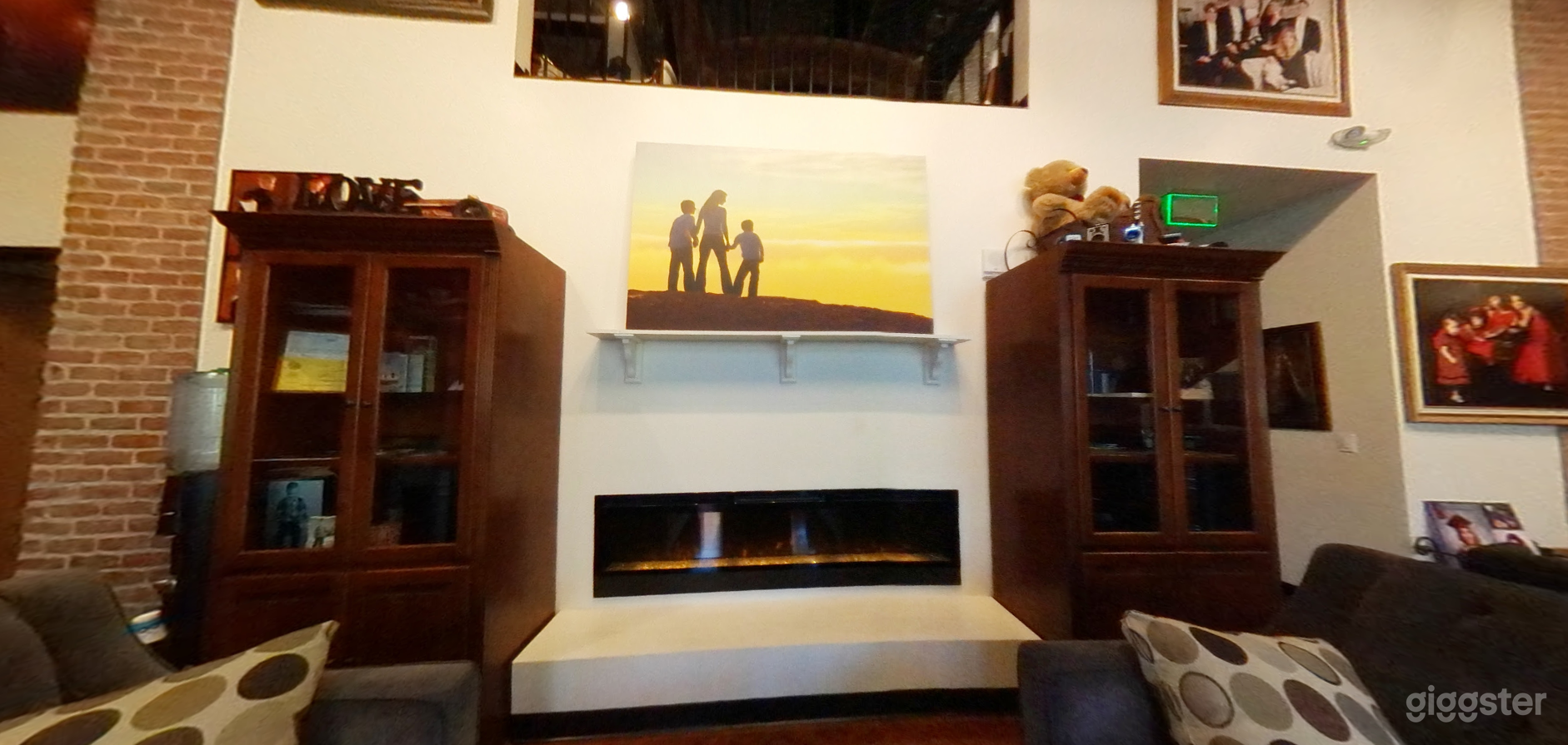 Wonderful Lobby studio in San Jose Photo 3