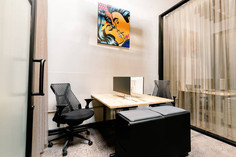  Modern Private Office 