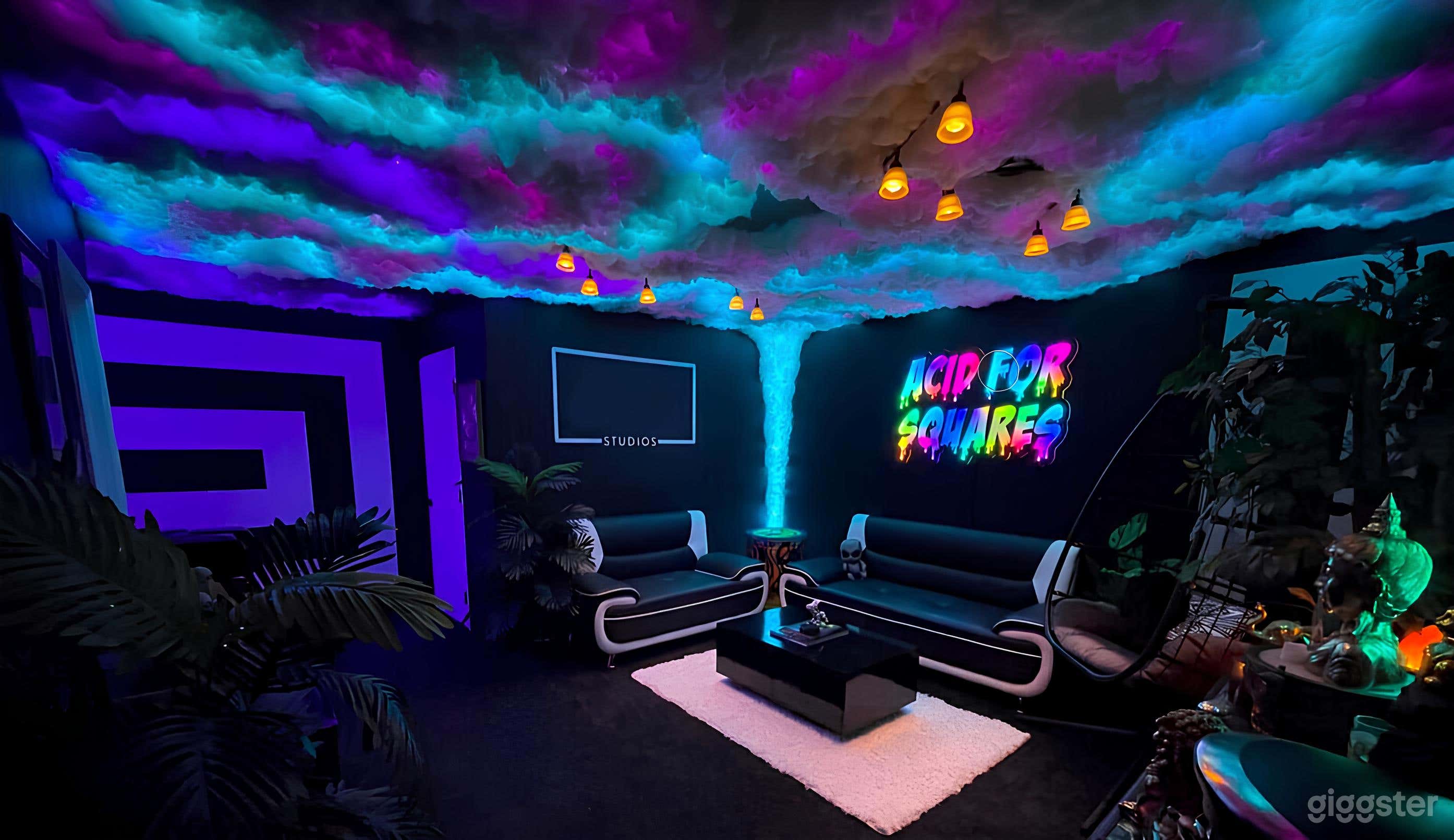 LA's Psychedelic Oasis: Stylish Studio with Cloud  Photo 1