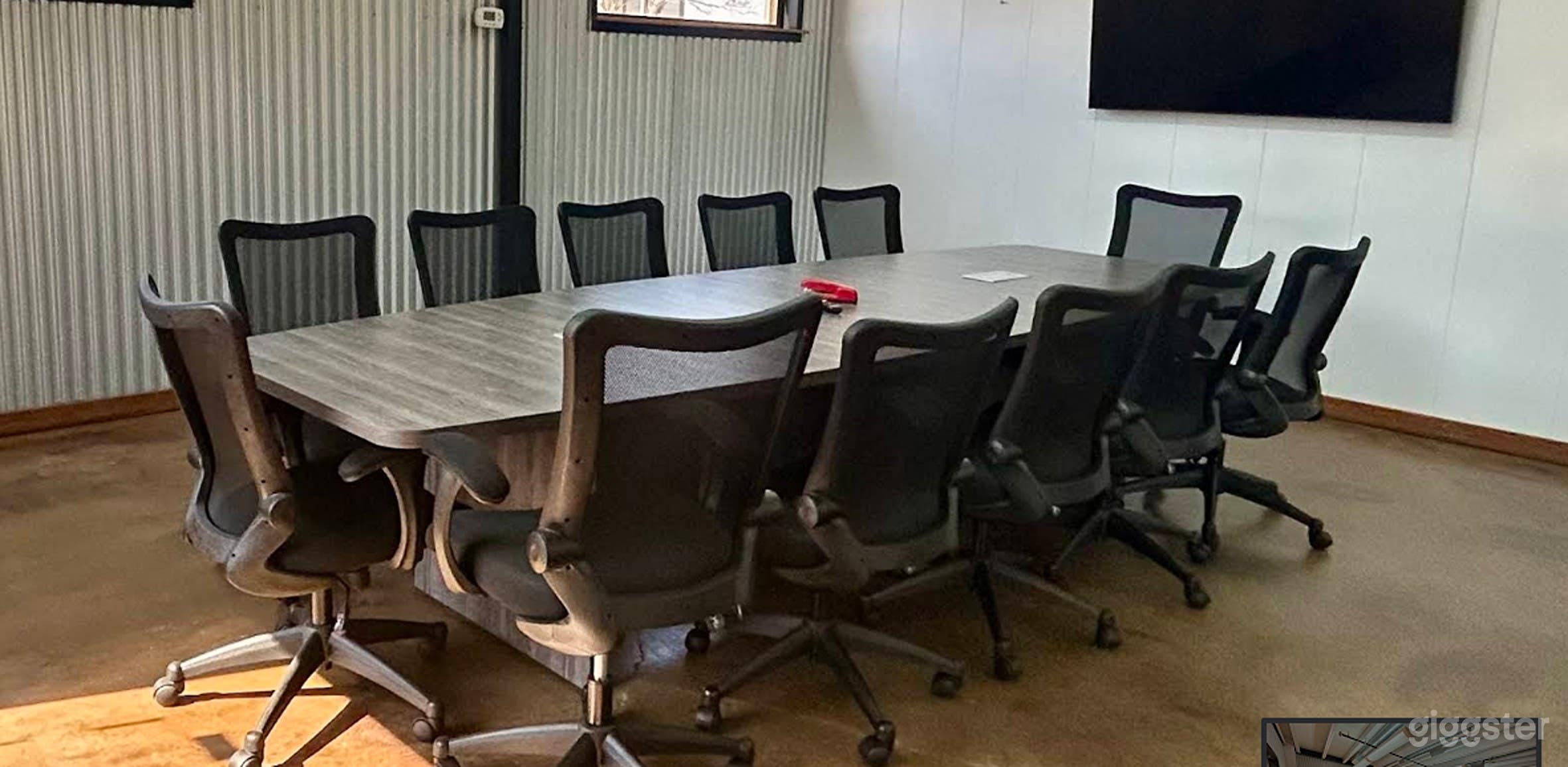 Private Executive Conference Room Photo 3