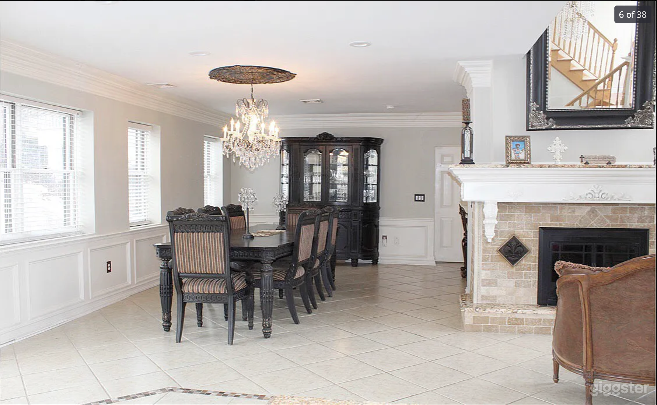 Dining room with open space