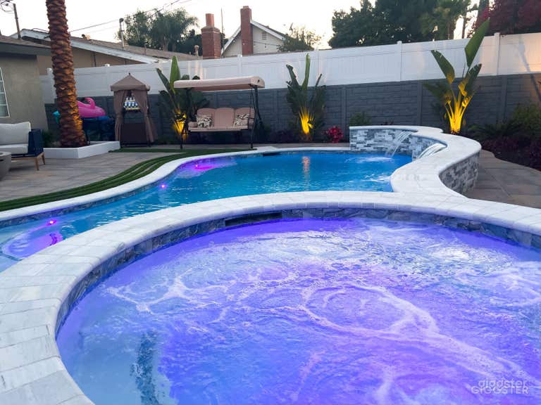  New Luxury Tropical Oasis w/ Heated Pool & Spa 