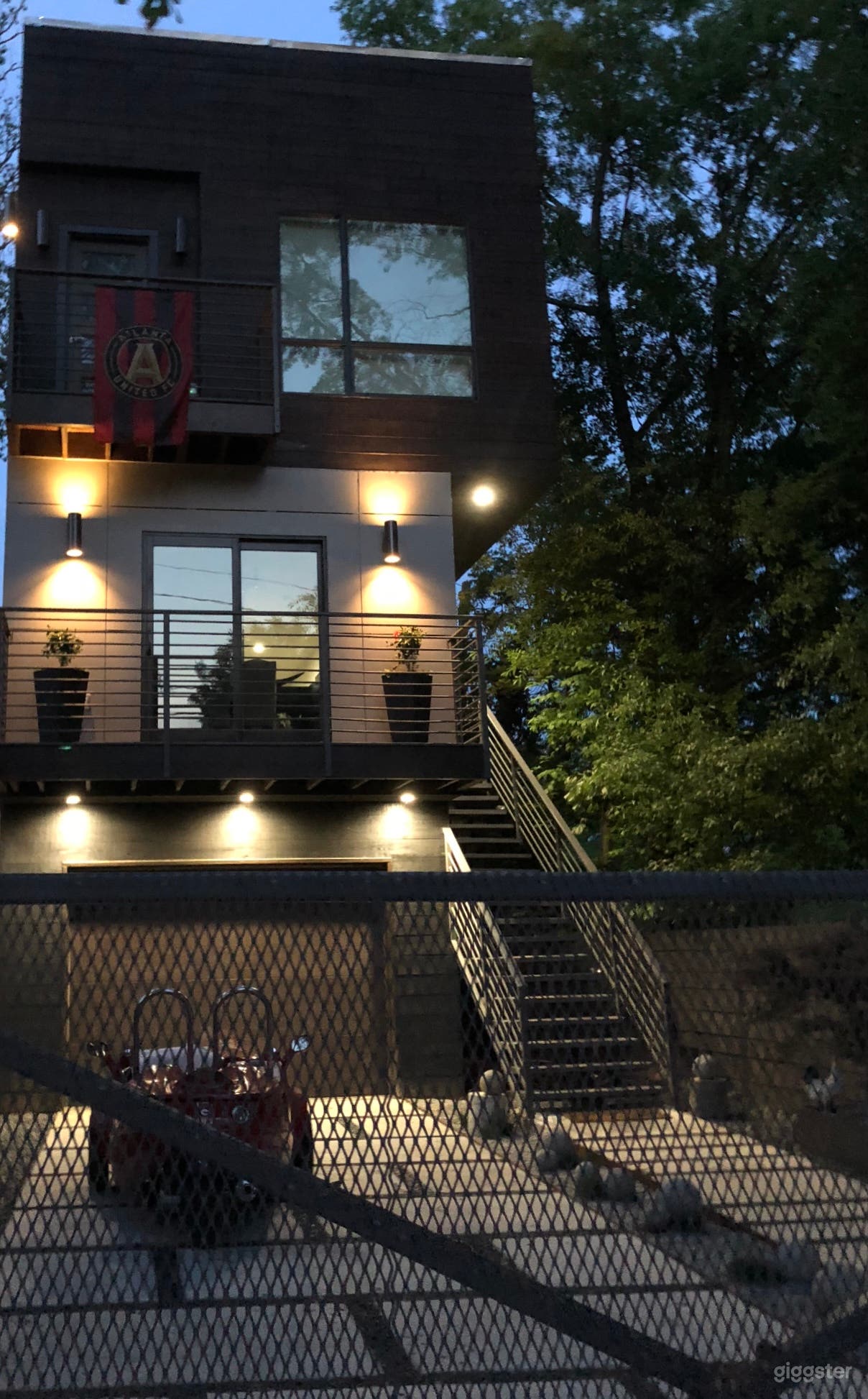 Modern Sexy Skinny on the Atlanta Beltline. Photo 1