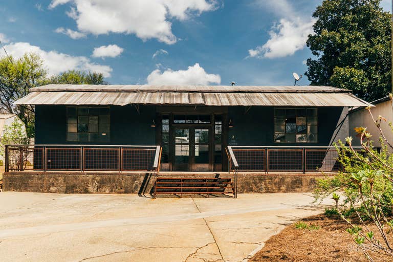  Post-War Industrial Studio Surrounded by Nature 