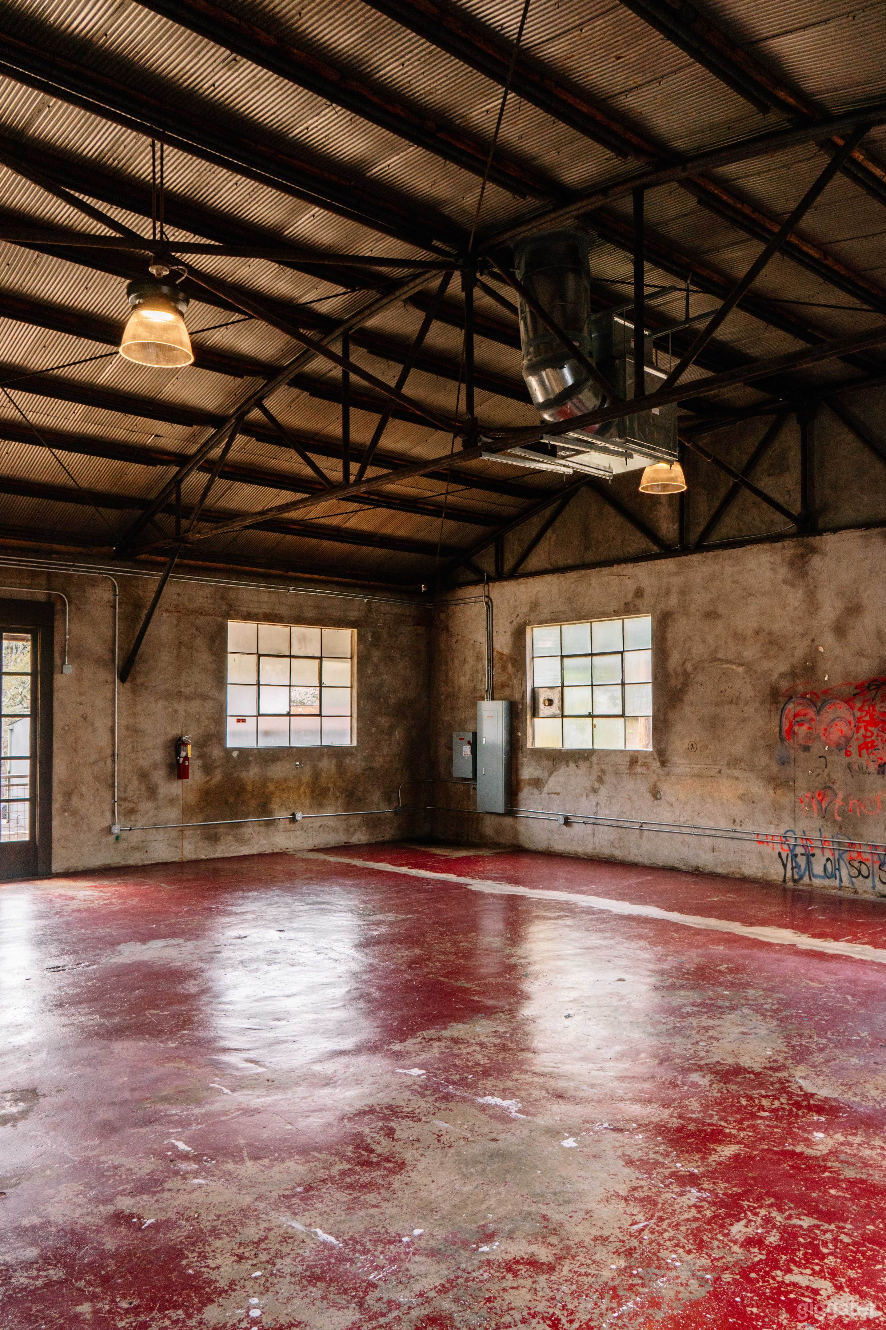 Post-War Industrial Studio Surrounded by Nature Photo 3
