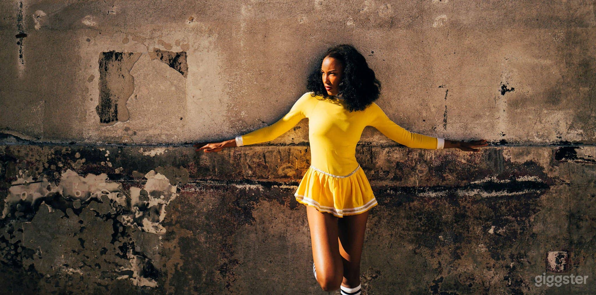 Post-War Industrial Studio Surrounded by Nature Photo 3