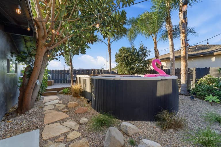  San Diego Warm Modern Retreat with Outdoor Living & Lounge 