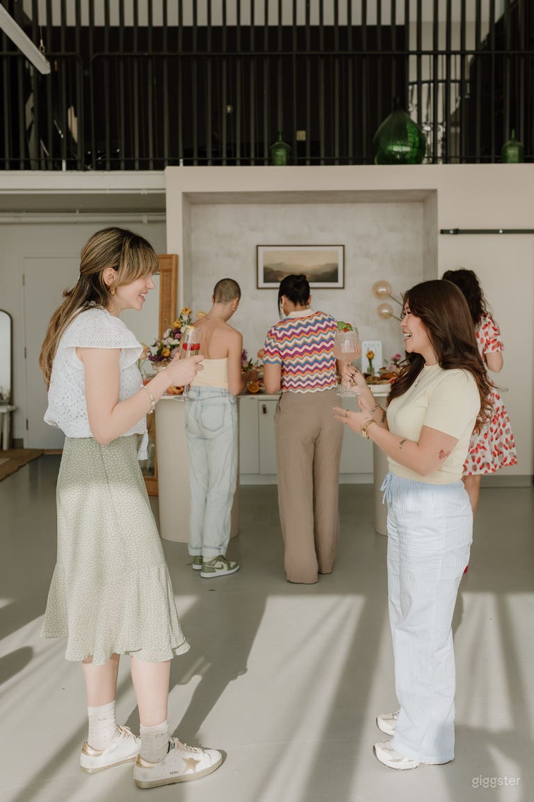  Design loft & creative photo studio in MTL plateau 