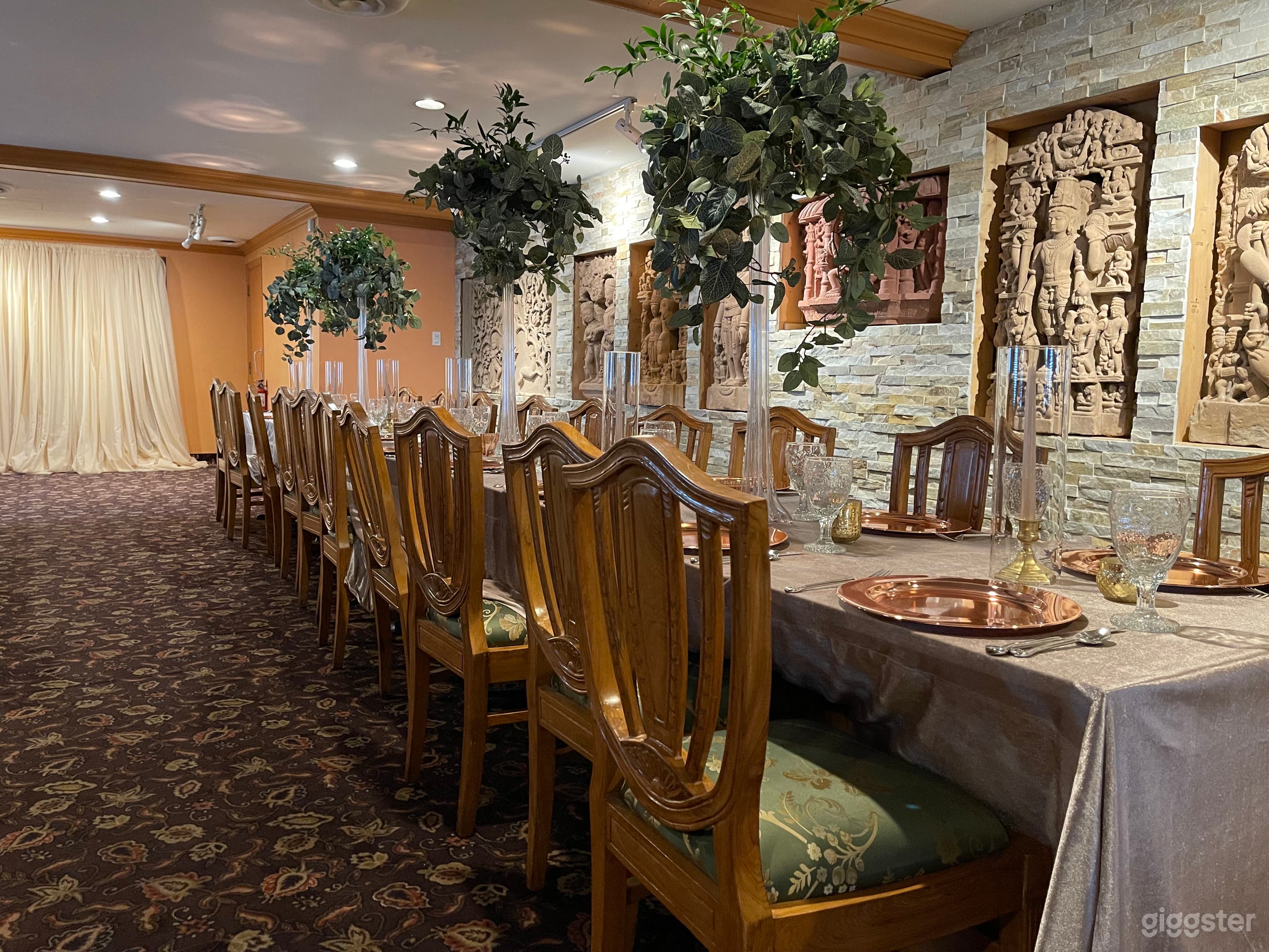 Elegant Indian Restaurant in Ottawa Photo 4