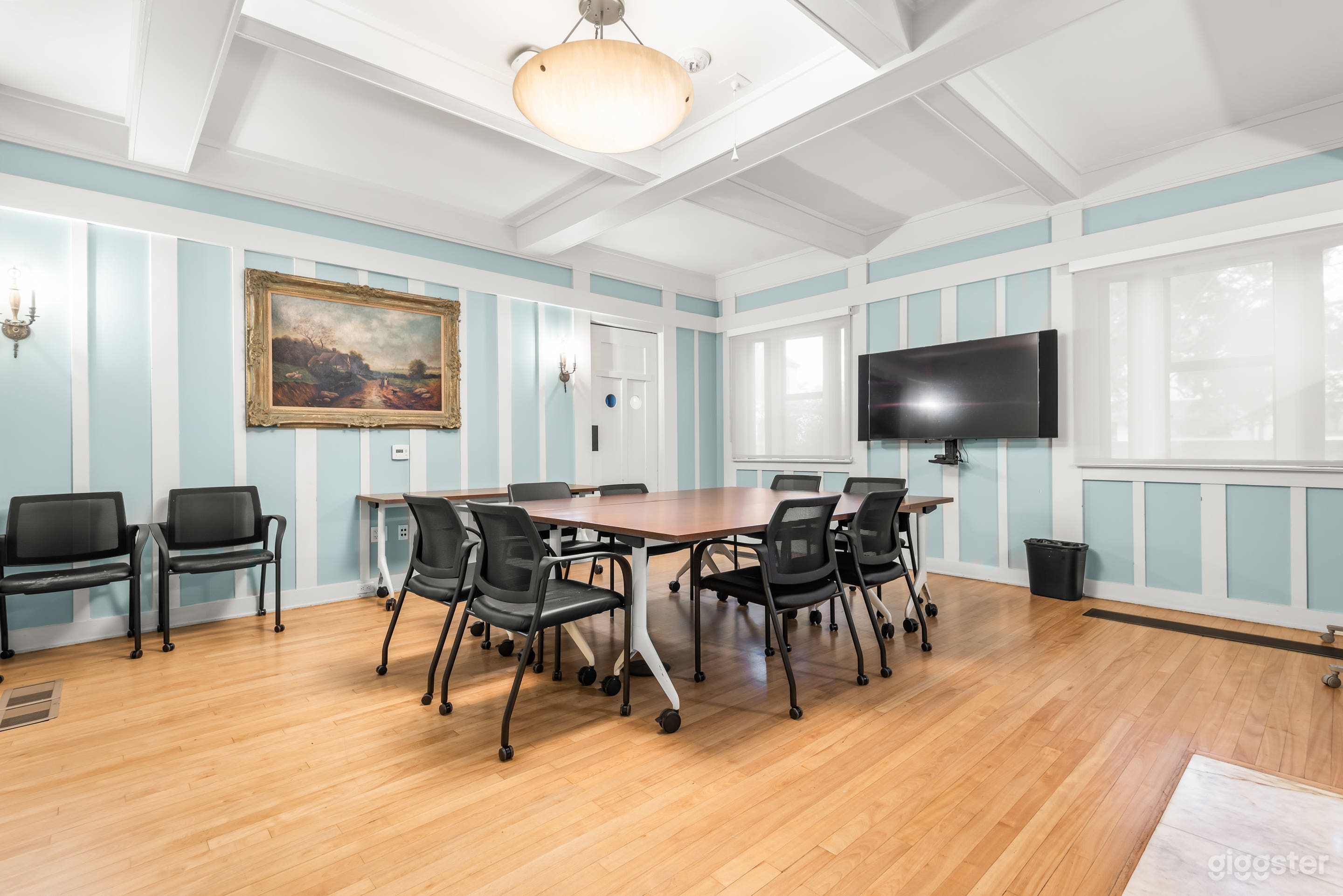 Adaptable Conference Rooms in a Historic Setting Photo 4