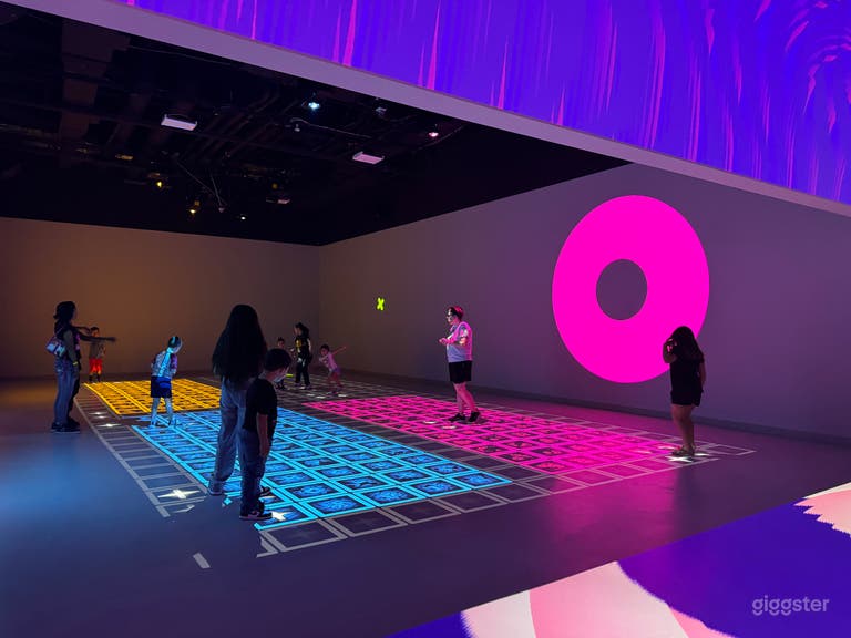  Colorful graphics for existing games and visuals make for perfect background for filming. 