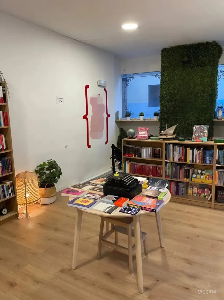  Kulturelle Buchhandlung und Veranstaltungsort im Herzen von Lavapiés 