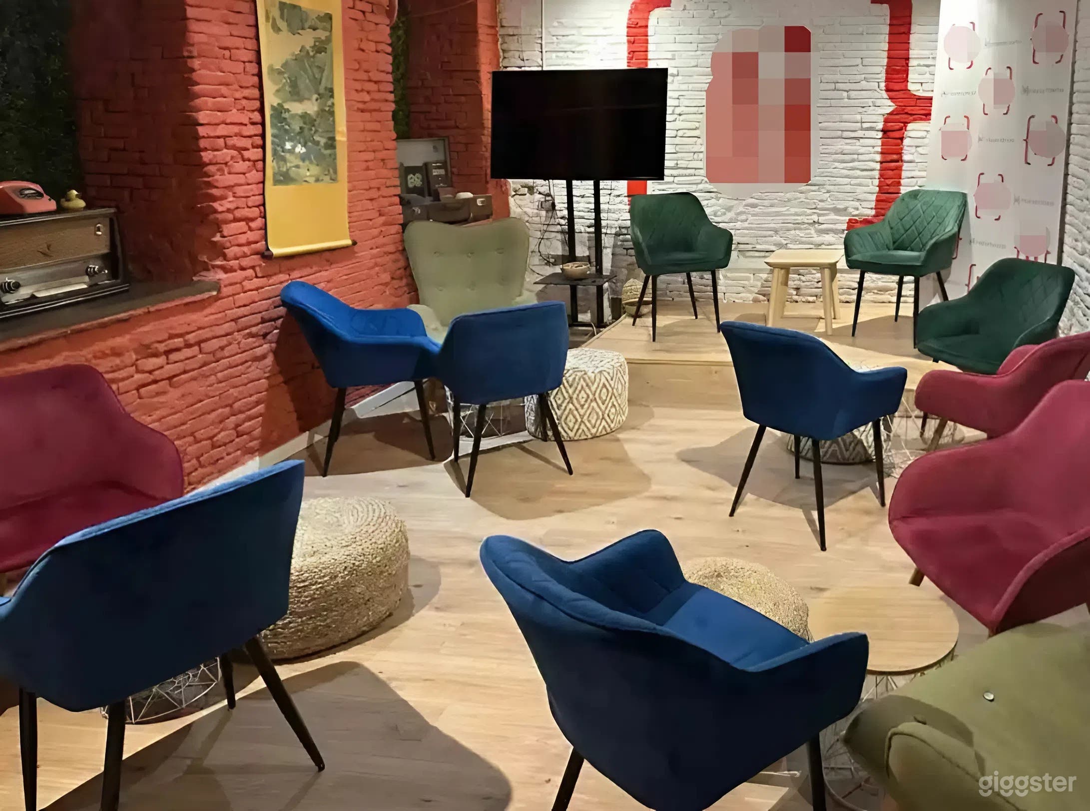 Librería cultural y espacio de eventos en el corazón de Lavapiés Foto 1
