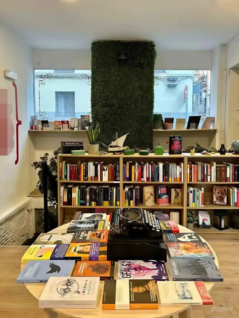  Kulturelle Buchhandlung und Veranstaltungsort im Herzen von Lavapiés 