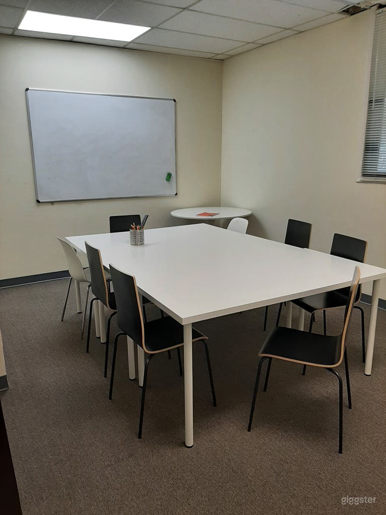  Clean and Organized Classroom  