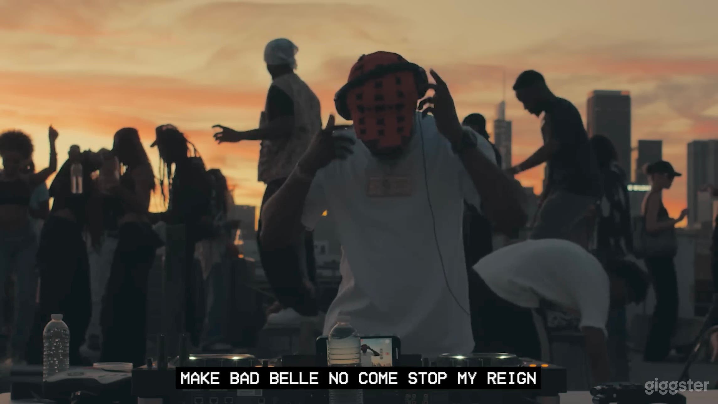 Massive 22,000sqft Rooftop w/ DTLA Skyline Views Photo 2