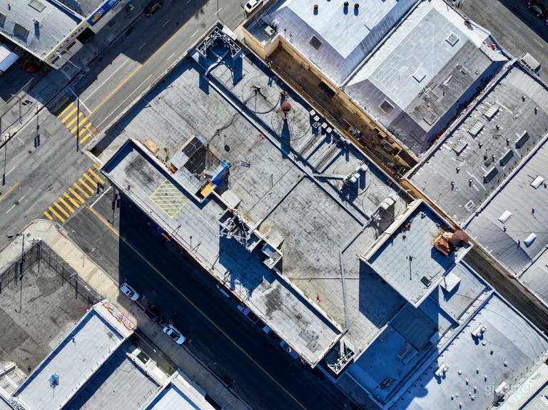  Massive 22,000sqft Rooftop w/ DTLA Skyline Views 