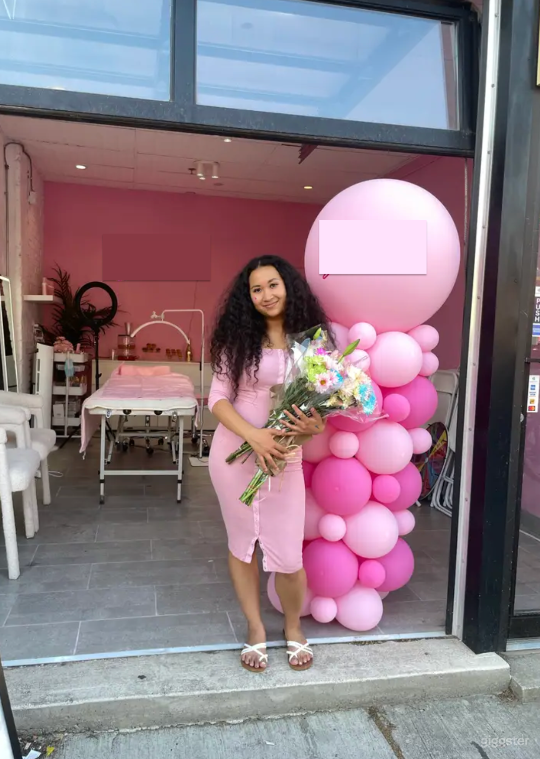Downtown Toronto Pink Lash/Beauty Salon/Studio Photo 1