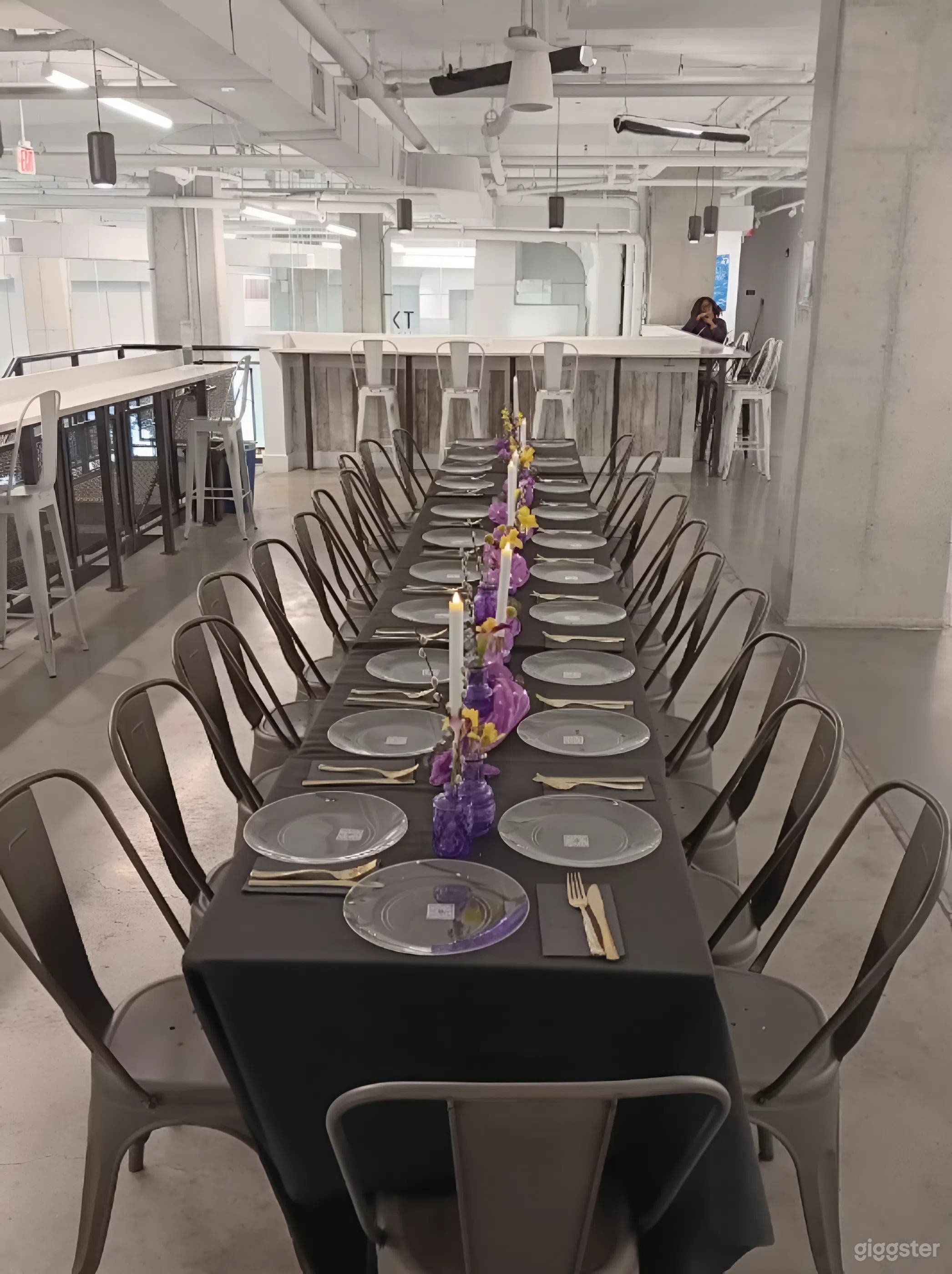 Versatile Urban Loft for Events, Panels, & Creative Gatherin Photo 2