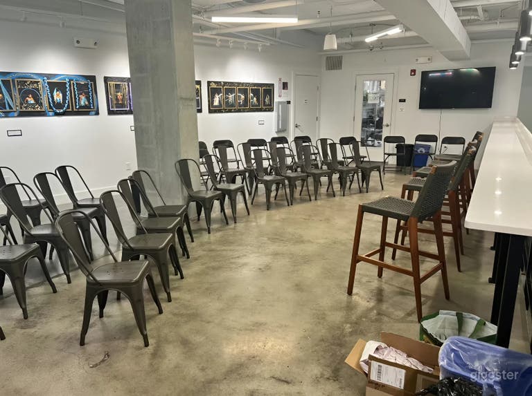  Loft Urbano Versátil para Eventos, Paneles y Reuniones Creativas 