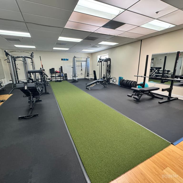  Estudio de Entrenamiento Privado con Espacio de Masajes y Recuperación 