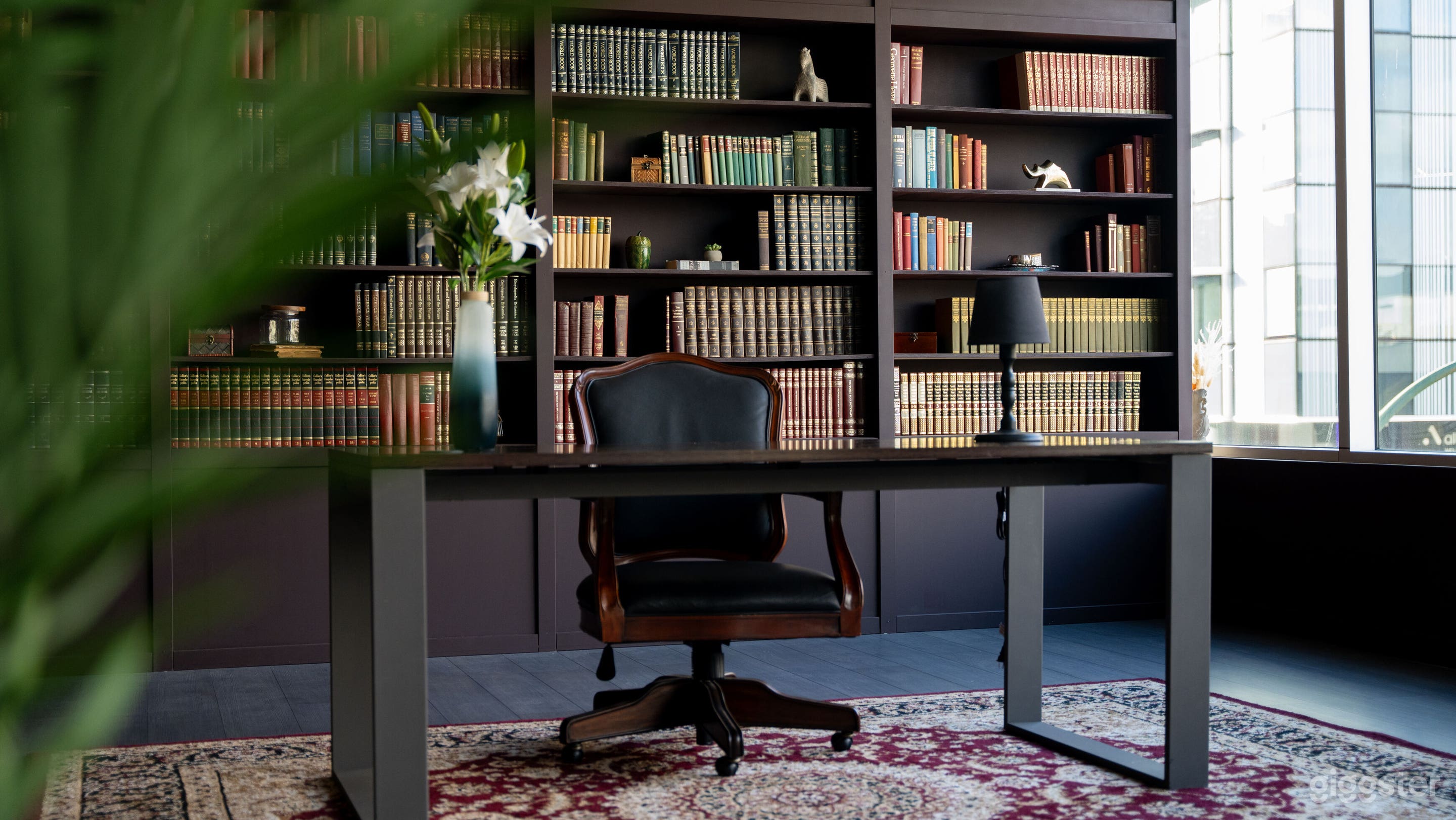 MBLD STUDIO - 

Lawyers office, Classic Office Library

- Vancouver, BC
Media & Content Production | Private Meeting & Event

#Photography #Videography #Podcast #Film #Series #Commercial #Lifestyle #Portrait #Boudoir